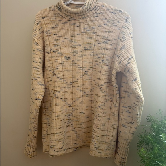 Pure virgin wool.Multicolor Knit Women's Sweater.

Made in Canada 🇨🇦 - Picture 4 of 4